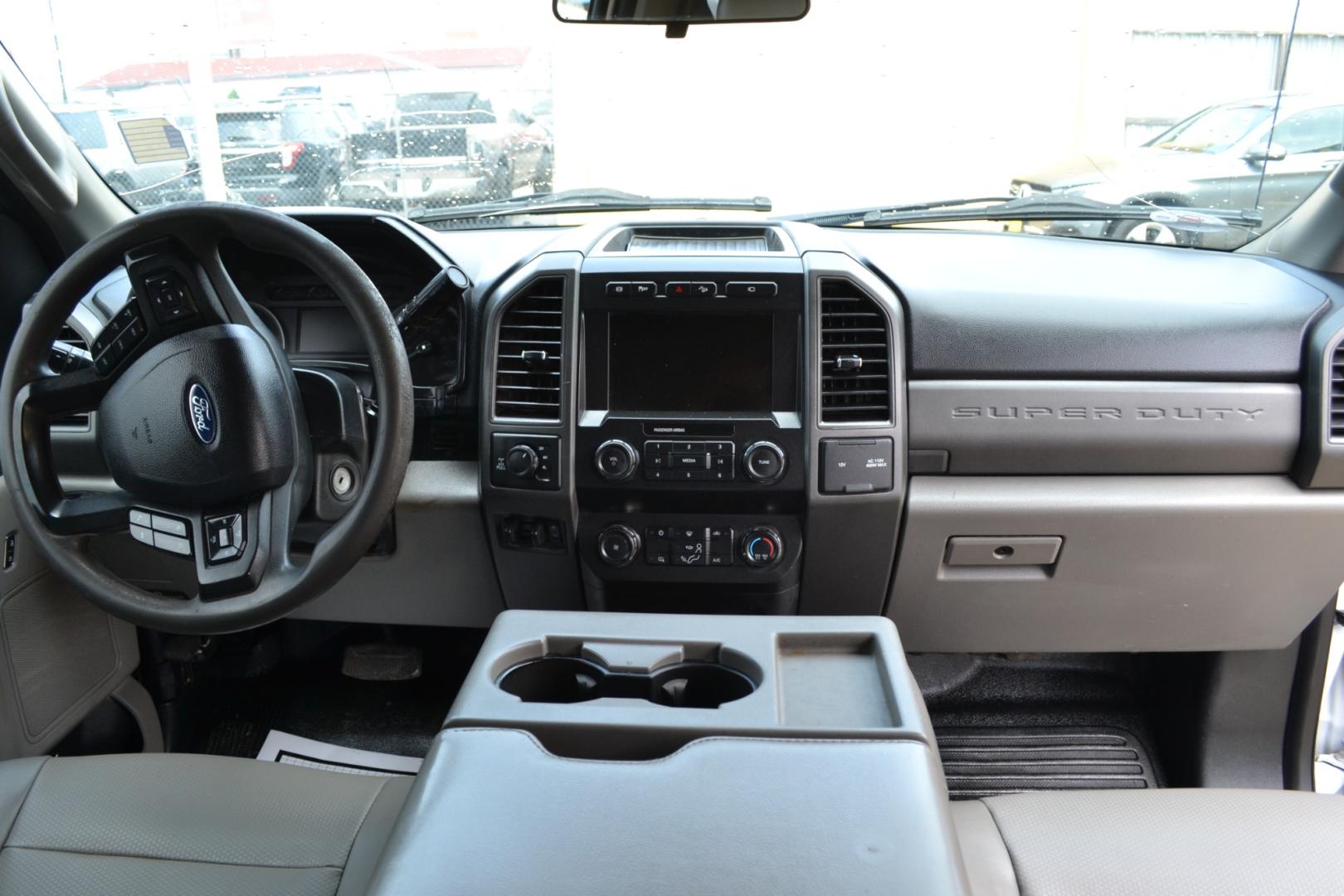 2019 WHITE /GRAY Ford F-350 with an POWERSTROKE 6.7L DIESEL engine, 6SPD AUTOMATIC transmission, located at 9172 North Fwy, Houston, TX, 77037, (713) 910-6868, 29.887470, -95.411903 - CREW CAB, 4X4, 11,500LB GVWR , WB: 176", RATIO: 3.31, 8.5FT FLATBED, 84" WIDE, GOOSENECK/BUMPER PULL HITCH, EXHAUST BRAKE, REVERSE CAMERA , POWER INVERTER, FULLY LOADED - Photo#13